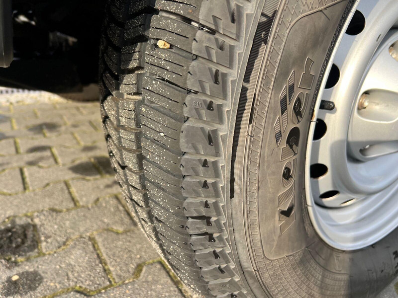 Isuzu Satellite 4X4 Kontener Chłodnia/Mroźnia + 230V ThermoKing - Autoutilitară frigorifica: Foto 5 Isuzu Satellite 4X4 Kontener Chłodnia/Mroźnia + 230V ThermoKing - Autoutilitară frigorifica: Foto 5