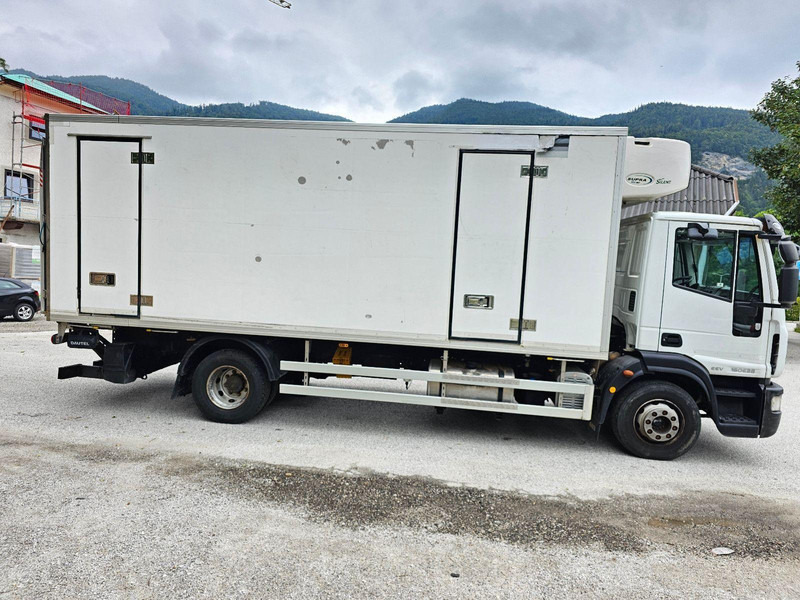 Iveco 160E28 Frigo Carrier Supra 1150MT + Tail lift - Camion frigider: Foto 4 Iveco 160E28 Frigo Carrier Supra 1150MT + Tail lift - Camion frigider: Foto 4