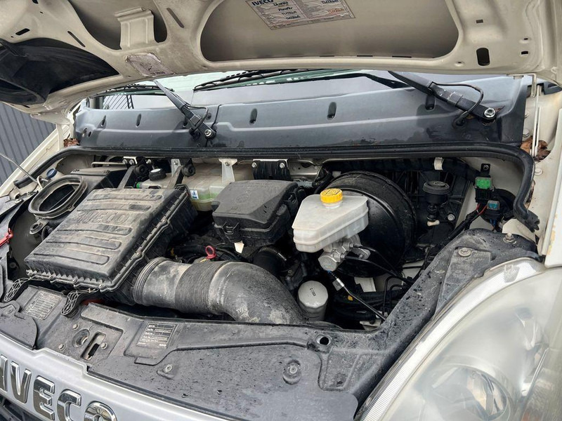 Leasing de Iveco 70C17 3 way tipper Iveco 70C17 3 way tipper: Foto 10 Leasing de Iveco 70C17 3 way tipper Iveco 70C17 3 way tipper: Foto 10