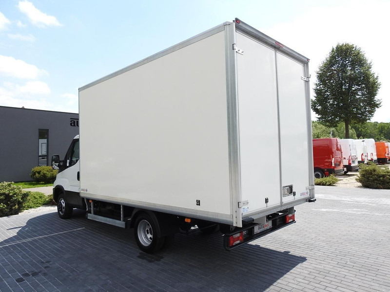 Autoutilitară box Iveco DAILY 35C14 KONTENER 8 PALET TEMPOMAT KLIMATYZACJA BLIŹNIACZE K: Foto 9 Autoutilitară box Iveco DAILY 35C14 KONTENER 8 PALET TEMPOMAT KLIMATYZACJA BLIŹNIACZE K: Foto 9