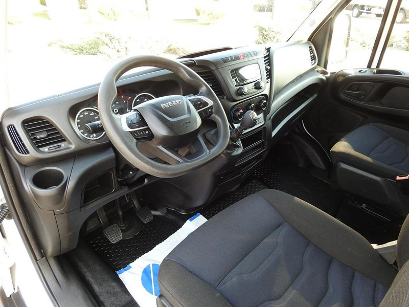 Iveco DAILY 35C14 WYWROTKA PODWÓJNA KABINA DOKA 6 MIEJSC TEMPOMAT KLIM - Autoutilitară basculantă, Autoutilitară cabină dublă: Foto 2 Iveco DAILY 35C14 WYWROTKA PODWÓJNA KABINA DOKA 6 MIEJSC TEMPOMAT KLIM - Autoutilitară basculantă, Autoutilitară cabină dublă: Foto 2
