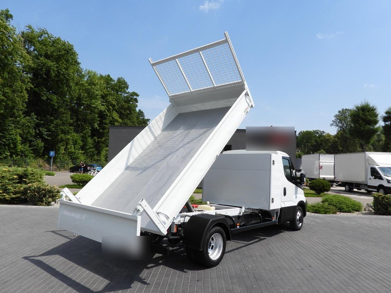 Iveco DAILY 35C15 WYWROTKA TEMPOMAT BLIŹNIACZE KOŁA KLIMATYZACJA 150K - Autoutilitară basculantă: Foto 3 Iveco DAILY 35C15 WYWROTKA TEMPOMAT BLIŹNIACZE KOŁA KLIMATYZACJA 150K - Autoutilitară basculantă: Foto 3