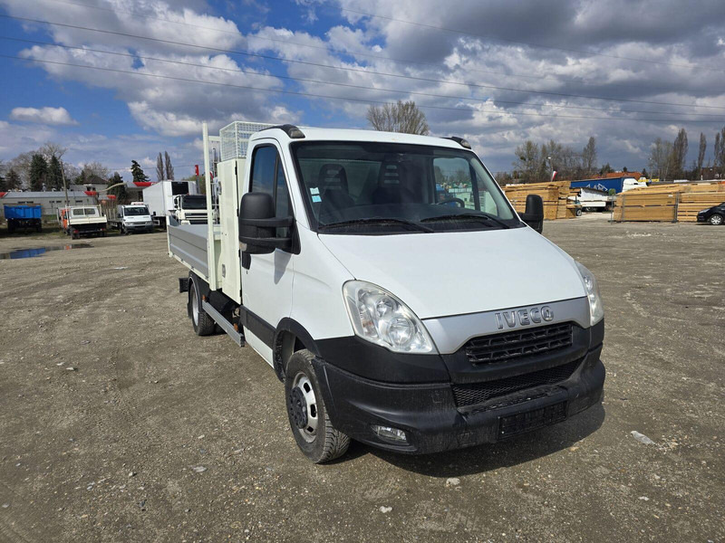 Iveco Daily 35 C 13 - Tipper + tool box - Autoutilitară basculantă: Foto 1 Iveco Daily 35 C 13 - Tipper + tool box - Autoutilitară basculantă: Foto 1