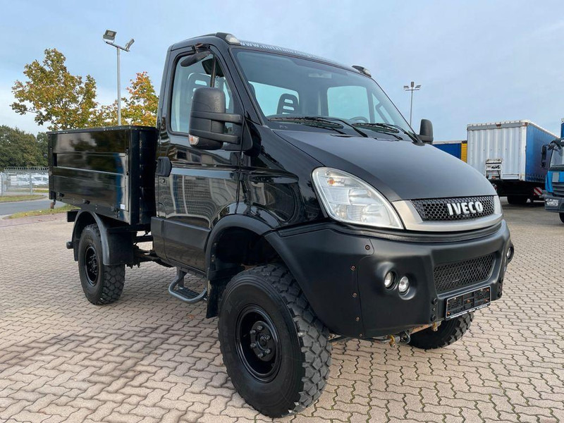 Iveco Daily 35S17 Flatbed 4x4 - Autoutilitară cu platformă: Foto 1 Iveco Daily 35S17 Flatbed 4x4 - Autoutilitară cu platformă: Foto 1