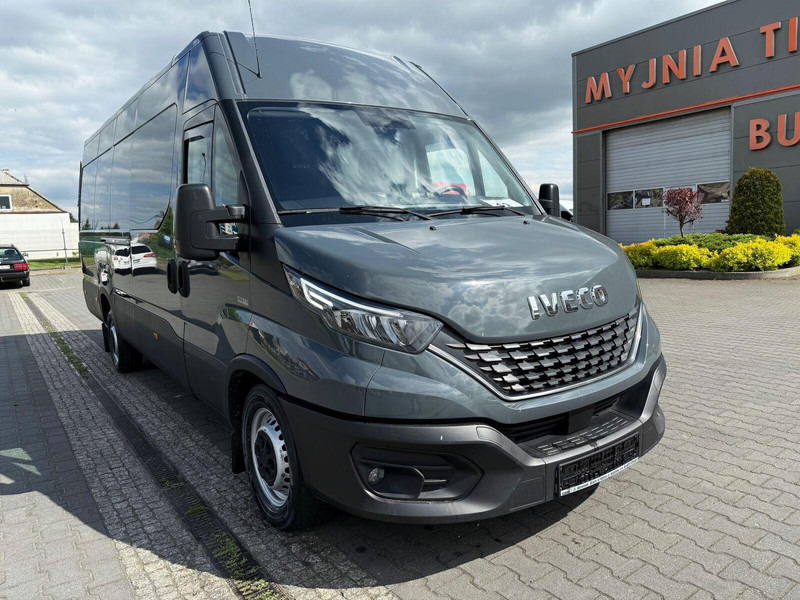 Iveco Daily 35S18 Hi-Matic L4H2 Maxi Furgon Doka Brygadówka 6-miejsc S - Autoutilitară box: Foto 5 Iveco Daily 35S18 Hi-Matic L4H2 Maxi Furgon Doka Brygadówka 6-miejsc S - Autoutilitară box: Foto 5
