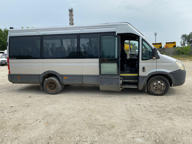 Iveco Daily 50 C 18 - 20 personal minibus - Microbuz, Transport persoane: Foto 4 Iveco Daily 50 C 18 - 20 personal minibus - Microbuz, Transport persoane: Foto 4
