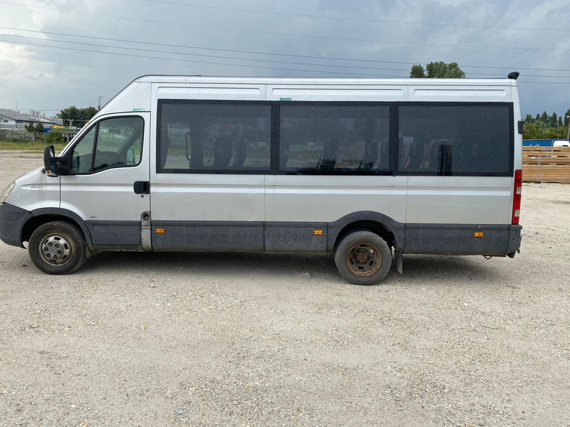 Iveco Daily 50 C 18 - 20 personal minibus - Microbuz, Transport persoane: Foto 3 Iveco Daily 50 C 18 - 20 personal minibus - Microbuz, Transport persoane: Foto 3