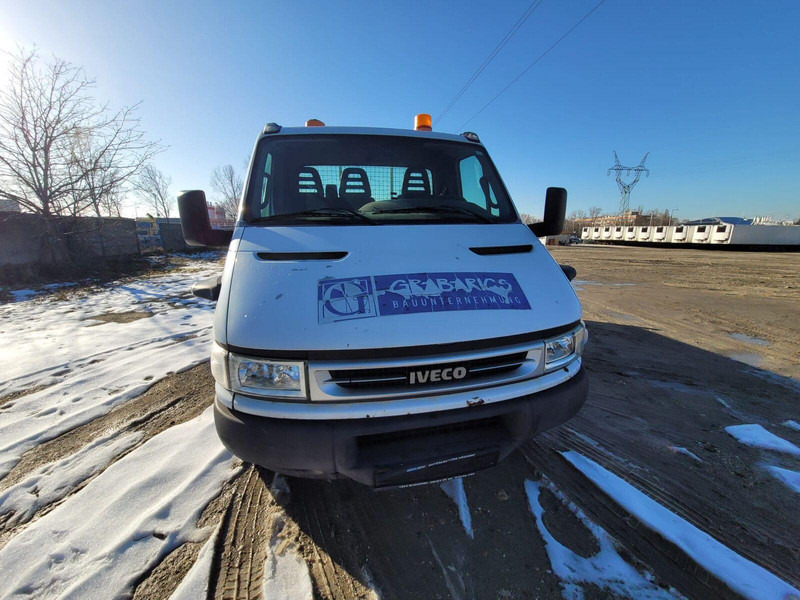 Iveco Daily 65 C 17 3 sided tipper 6,5t - Camion basculantă: Foto 2 Iveco Daily 65 C 17 3 sided tipper 6,5t - Camion basculantă: Foto 2