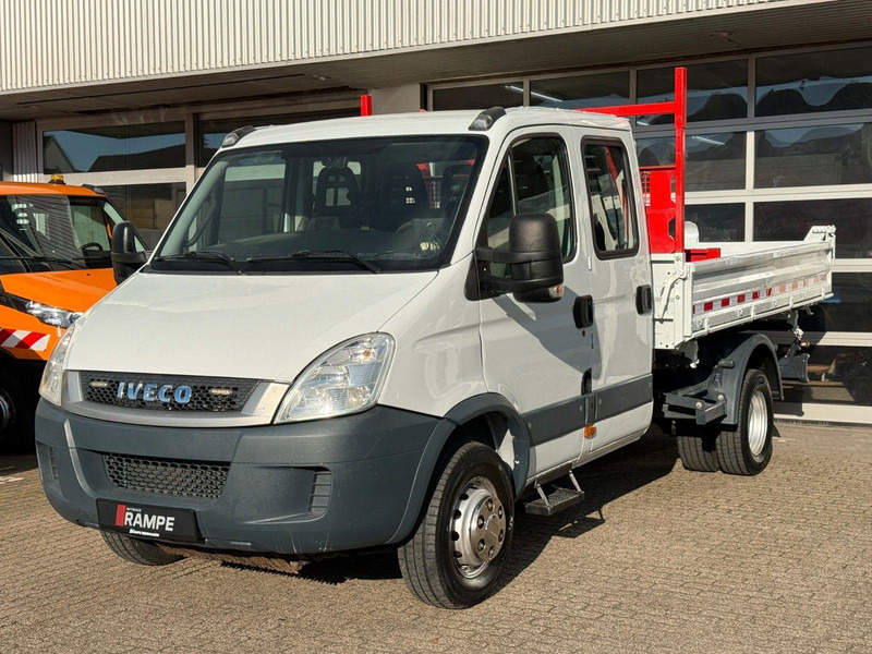Iveco Daily 70C17 Doka Three sided M Tipper + Crane - Camion basculantă, Camion cu macara: Foto 3 Iveco Daily 70C17 Doka Three sided M Tipper + Crane - Camion basculantă, Camion cu macara: Foto 3