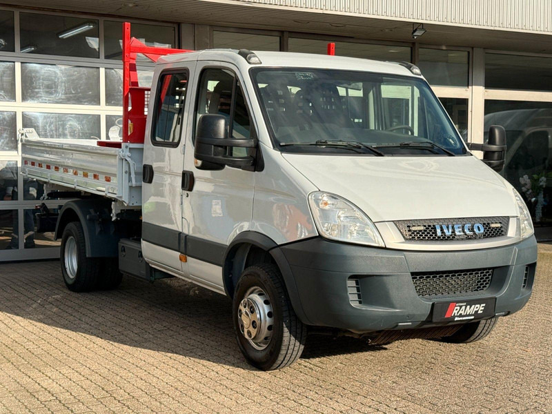 Iveco Daily 70C17 Doka Three sided M Tipper + Crane - Camion basculantă, Camion cu macara: Foto 1 Iveco Daily 70C17 Doka Three sided M Tipper + Crane - Camion basculantă, Camion cu macara: Foto 1