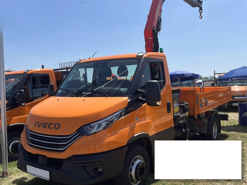 Iveco Daily 70C18H - Flatbed+crane - Camion platformă, Camion cu macara: Foto 1 Iveco Daily 70C18H - Flatbed+crane - Camion platformă, Camion cu macara: Foto 1