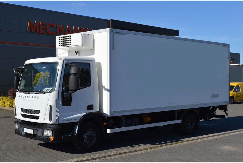 Iveco EUROCARGO 120EL18 REFRIGERATOR+LIFT SIDE DOOR - Camion frigider: Foto 1 Iveco EUROCARGO 120EL18 REFRIGERATOR+LIFT SIDE DOOR - Camion frigider: Foto 1