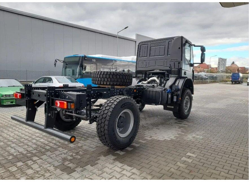 Iveco EuroCargo ML150E28WS - Camion şasiu: Foto 5 Iveco EuroCargo ML150E28WS - Camion şasiu: Foto 5