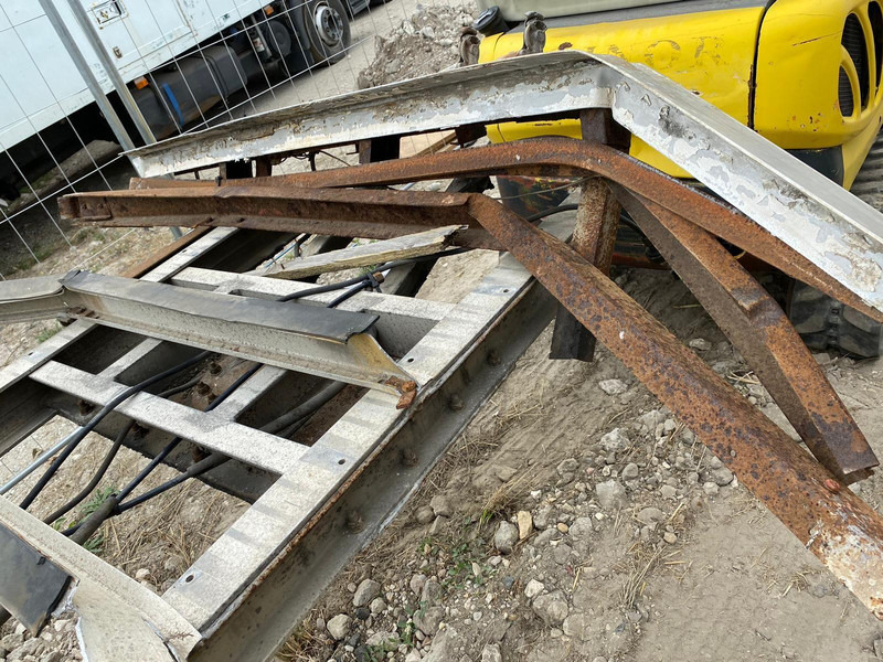 KLASI BE félpót - Törött alváz - Remorcă şasiu: Foto 3 KLASI BE félpót - Törött alváz - Remorcă şasiu: Foto 3