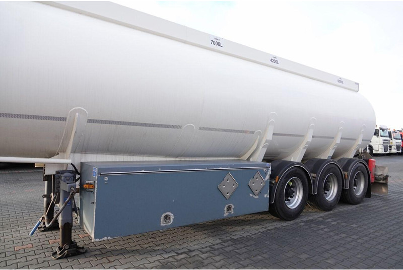 LAG CYSTERNA DO PALIWA / 36200 L / 4 KOMORY - Semiremorcă cisternă: Foto 4 LAG CYSTERNA DO PALIWA / 36200 L / 4 KOMORY - Semiremorcă cisternă: Foto 4