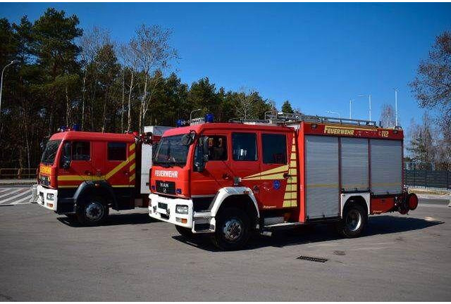 MAN 4x4 Firetruck Feuerwehr DOKA Expedition Camper - Autospeciala de stins incendii: Foto 1 MAN 4x4 Firetruck Feuerwehr DOKA Expedition Camper - Autospeciala de stins incendii: Foto 1