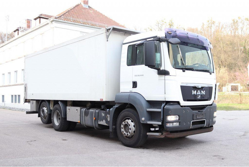 MAN GS26.440 E5 Kippkasten Gebläse Lift/Lenkachse - Camion basculantă: Foto 2 MAN GS26.440 E5 Kippkasten Gebläse Lift/Lenkachse - Camion basculantă: Foto 2