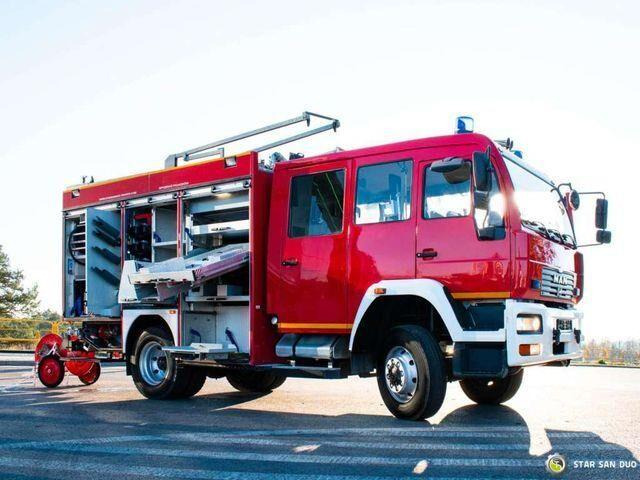 MAN L 80 4x4 Straż Pożarna Firetruck Feuerwehr - Autospeciala de stins incendii: Foto 4 MAN L 80 4x4 Straż Pożarna Firetruck Feuerwehr - Autospeciala de stins incendii: Foto 4