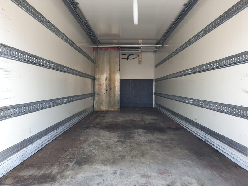 MAN TGL 12.220 - Camion frigider: Foto 4 MAN TGL 12.220 - Camion frigider: Foto 4