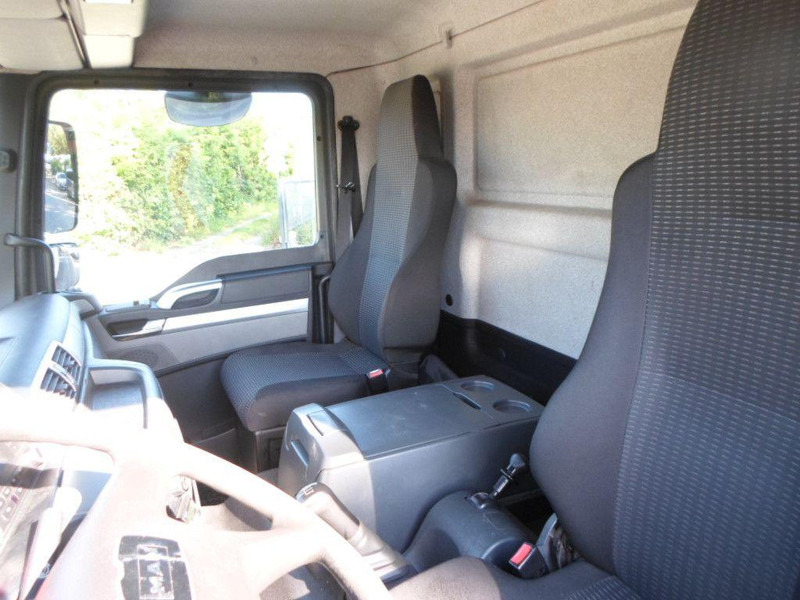 MAN TGL 12.220 KOFFER LBW - Camion furgon: Foto 2 MAN TGL 12.220 KOFFER LBW - Camion furgon: Foto 2
