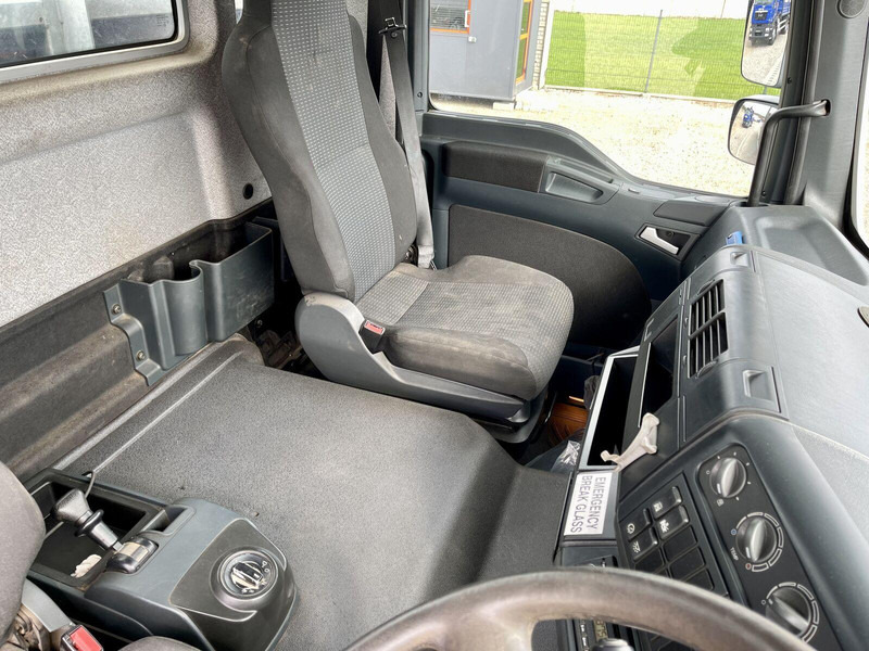 Camion platformă MAN TGL 12.250: Foto 17 Camion platformă MAN TGL 12.250: Foto 17