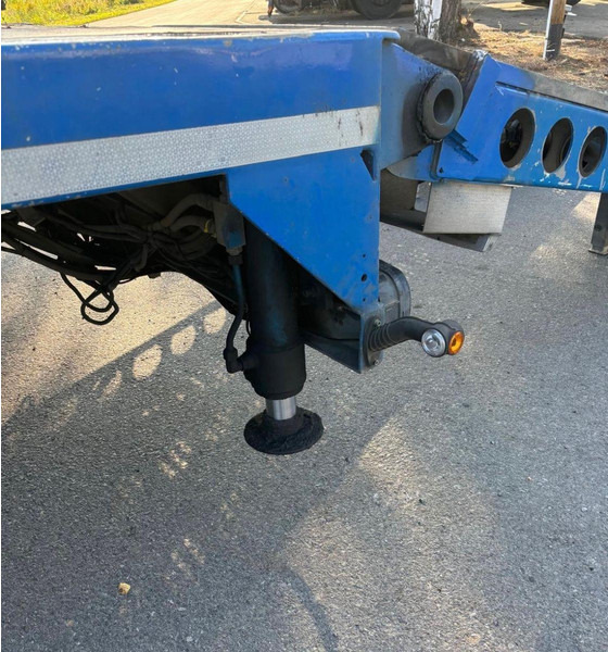 MAN TGS 26.360 machine / Autotransporter - Camion platformă: Foto 4 MAN TGS 26.360 machine / Autotransporter - Camion platformă: Foto 4