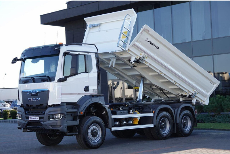 MAN TGS 33.TGS 33.480 / 6X6 / WYWROTKA 3 STRONNA / BORDMATIC / KH KI - Camion basculantă: Foto 5 MAN TGS 33.TGS 33.480 / 6X6 / WYWROTKA 3 STRONNA / BORDMATIC / KH KI - Camion basculantă: Foto 5