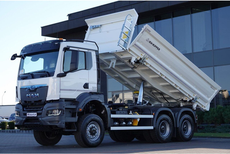 MAN TGS 33.TGS 33.480 / 6X6 / WYWROTKA 3 STRONNA / BORDMATIC / KH KI - Camion basculantă: Foto 1 MAN TGS 33.TGS 33.480 / 6X6 / WYWROTKA 3 STRONNA / BORDMATIC / KH KI - Camion basculantă: Foto 1
