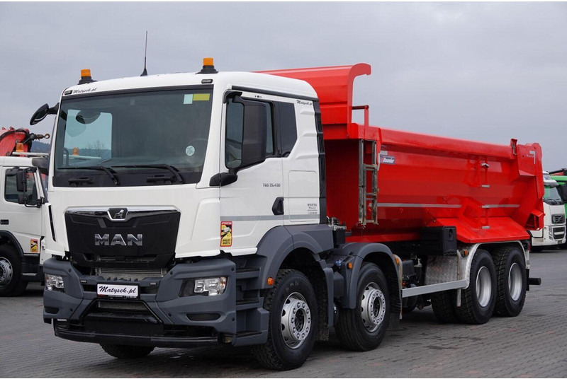 MAN TGS 35.430 / 8X4 / WYWROTKA TYLNOZSYPOWA / HYDROKLAPA / OPONY 10 - Camion basculantă: Foto 5 MAN TGS 35.430 / 8X4 / WYWROTKA TYLNOZSYPOWA / HYDROKLAPA / OPONY 10 - Camion basculantă: Foto 5