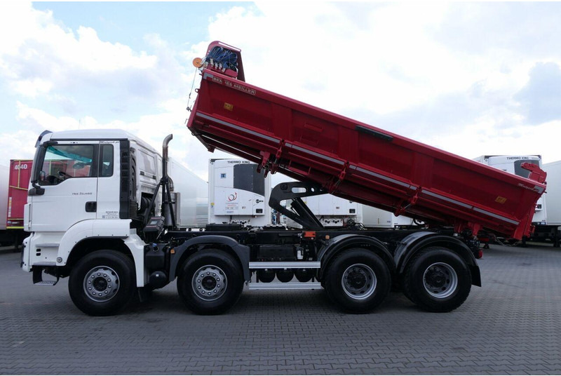 MAN TGS 35.460 - Camion basculantă: Foto 3 MAN TGS 35.460 - Camion basculantă: Foto 3