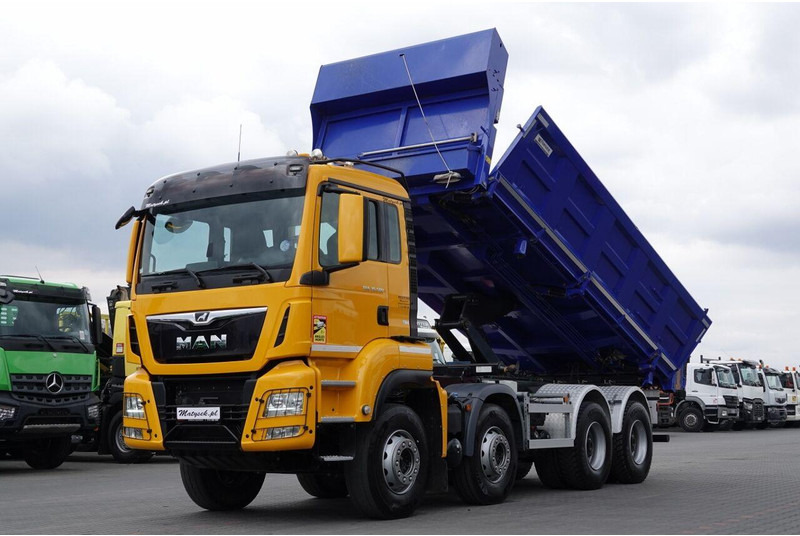 MAN TGS 35.500 / 8x4 / WYWROTKA / HYDROBURTA / BORDMATIK / NAVI / 20 - Camion basculantă: Foto 1 MAN TGS 35.500 / 8x4 / WYWROTKA / HYDROBURTA / BORDMATIK / NAVI / 20 - Camion basculantă: Foto 1