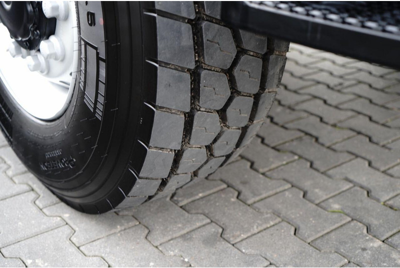 Leasing de MAN TGS 41.480 / 8X8 / WYWROTKA / AUTOMAT / FABRYCZNIE NOWY / BOGATE MAN TGS 41.480 / 8X8 / WYWROTKA / AUTOMAT / FABRYCZNIE NOWY / BOGATE: Foto 19