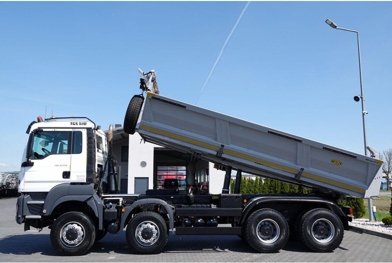 MAN TGS 41.510 / 8x6 / WYWROTKA / 3 STRONNA / BORDMATIC / HYDROBURTA - Camion basculantă: Foto 3 MAN TGS 41.510 / 8x6 / WYWROTKA / 3 STRONNA / BORDMATIC / HYDROBURTA - Camion basculantă: Foto 3