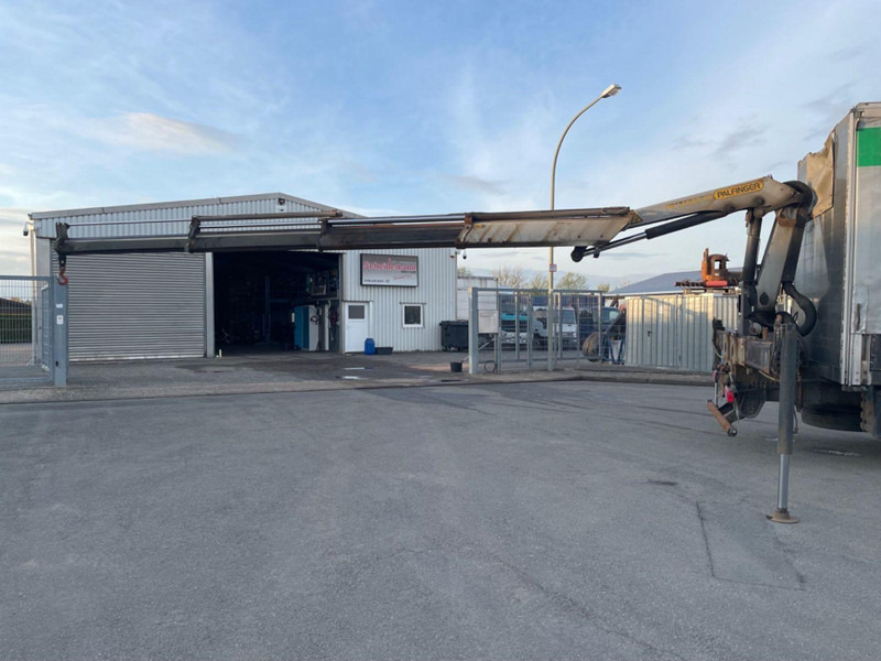 MAN TGX 18.400 Curtain Sider + Crane Palfinger 14002 EH - Camion furgon: Foto 5 MAN TGX 18.400 Curtain Sider + Crane Palfinger 14002 EH - Camion furgon: Foto 5