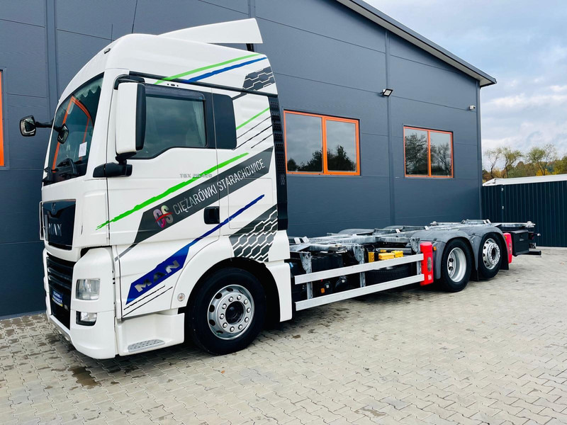 MAN TGX 26.420 - Camion şasiu: Foto 2 MAN TGX 26.420 - Camion şasiu: Foto 2