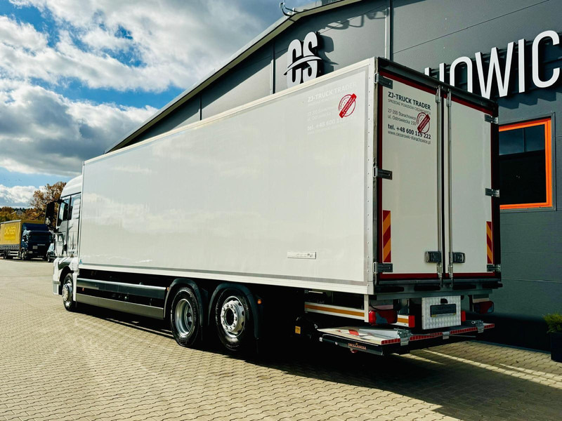 MAN TGX 26.440 // E6 // chłodnia z windą // 22 Epal // sypialka - Camion frigider: Foto 4 MAN TGX 26.440 // E6 // chłodnia z windą // 22 Epal // sypialka - Camion frigider: Foto 4