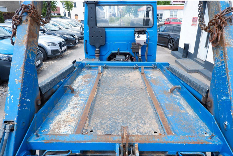 MULTICAR Champion 4x4 - Skip loader - Camion container de gunoi: Foto 4 MULTICAR Champion 4x4 - Skip loader - Camion container de gunoi: Foto 4