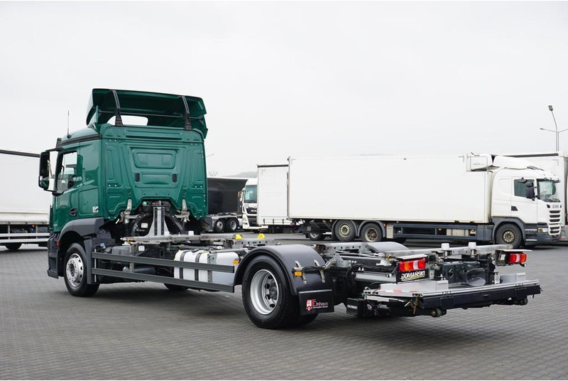 Mercedes-Benz 1833 / E 6 / BDF + WINDA / 7.15 , 7.45, 7.82 M / ŁAD. 9 610 KG - Camion şasiu: Foto 5 Mercedes-Benz 1833 / E 6 / BDF + WINDA / 7.15 , 7.45, 7.82 M / ŁAD. 9 610 KG - Camion şasiu: Foto 5