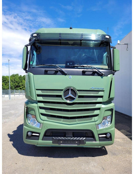 Mercedes-Benz 1851 L 3 way grain tipper Kempf - Camion basculantă: Foto 2 Mercedes-Benz 1851 L 3 way grain tipper Kempf - Camion basculantă: Foto 2