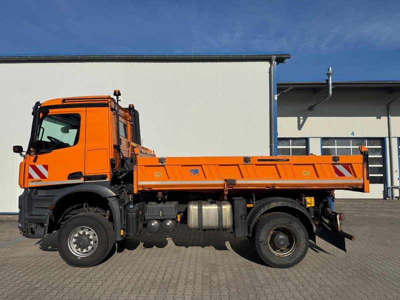 Mercedes-Benz 2036 AK 4x4 3-Way Meiller Tipper Crane HIAB XS088BS-2HiDuo - Camion basculantă, Camion cu macara: Foto 2 Mercedes-Benz 2036 AK 4x4 3-Way Meiller Tipper Crane HIAB XS088BS-2HiDuo - Camion basculantă, Camion cu macara: Foto 2