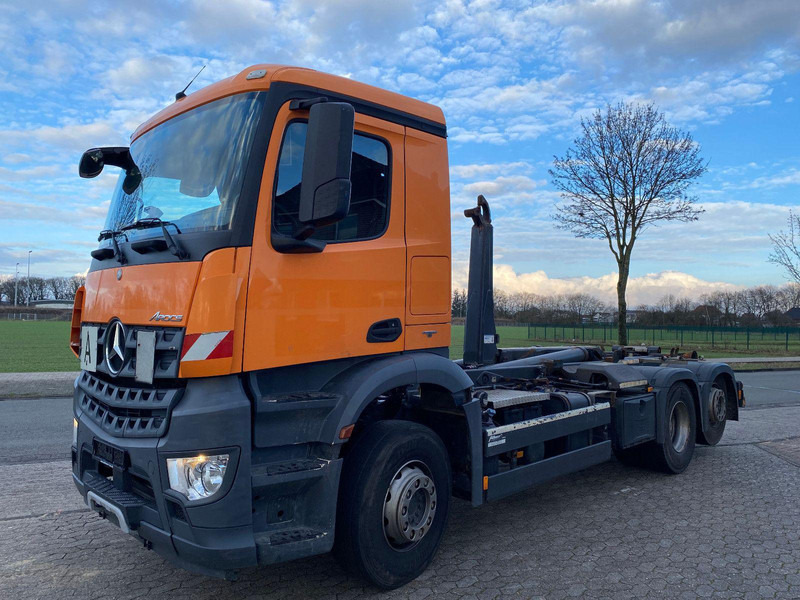 Mercedes-Benz 543 2643 2542 2642 Hakengerät Meiller 20.67 - Camion platformă, Camion cu macara: Foto 1 Mercedes-Benz 543 2643 2542 2642 Hakengerät Meiller 20.67 - Camion platformă, Camion cu macara: Foto 1