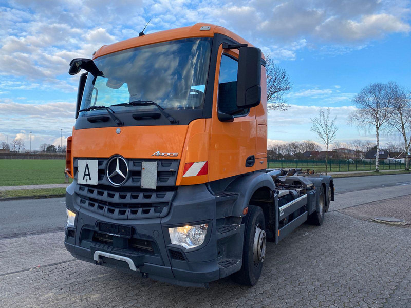 Mercedes-Benz 543 2643 2542 2642 Hakengerät Meiller 20.67 - Camion platformă, Camion cu macara: Foto 2 Mercedes-Benz 543 2643 2542 2642 Hakengerät Meiller 20.67 - Camion platformă, Camion cu macara: Foto 2