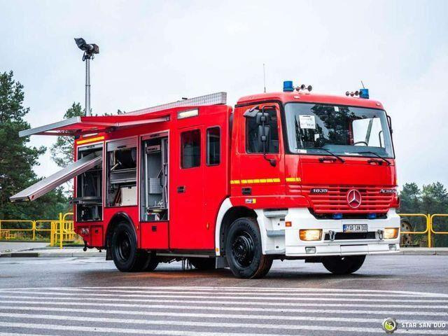 Mercedes-Benz ACTROS 1835 4x2 ZIEGLER FIRE BRIGADE - Autospeciala de stins incendii: Foto 2 Mercedes-Benz ACTROS 1835 4x2 ZIEGLER FIRE BRIGADE - Autospeciala de stins incendii: Foto 2