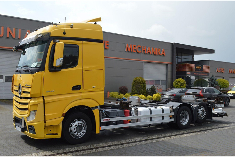 Mercedes-Benz ACTROS 2542 EURO 6 BDF SWAP CHASSIS - Camion şasiu: Foto 2 Mercedes-Benz ACTROS 2542 EURO 6 BDF SWAP CHASSIS - Camion şasiu: Foto 2