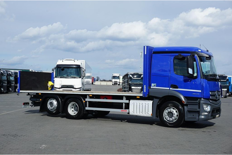 Mercedes-Benz ACTROS / 2543 / ACC / E 6 / PEŁNY ADR / PLATFORMA / ZAWIESIE POD - Camion platformă: Foto 4 Mercedes-Benz ACTROS / 2543 / ACC / E 6 / PEŁNY ADR / PLATFORMA / ZAWIESIE POD - Camion platformă: Foto 4