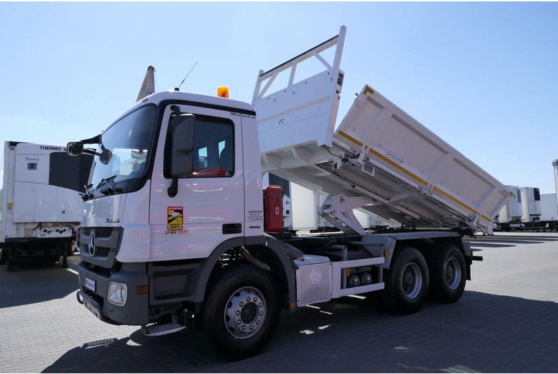 Mercedes-Benz ACTROS 2636 - Camion basculantă: Foto 2 Mercedes-Benz ACTROS 2636 - Camion basculantă: Foto 2