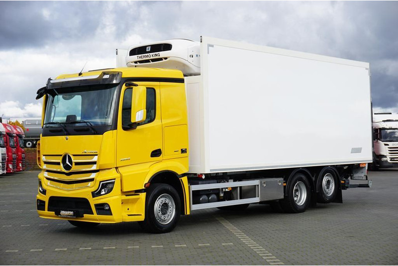 Mercedes-Benz ACTROS / 2853 / ACC / E 6 / MP 5 / CHŁODNIA + WINDA / 18 PALET / - Camion frigider: Foto 2 Mercedes-Benz ACTROS / 2853 / ACC / E 6 / MP 5 / CHŁODNIA + WINDA / 18 PALET / - Camion frigider: Foto 2