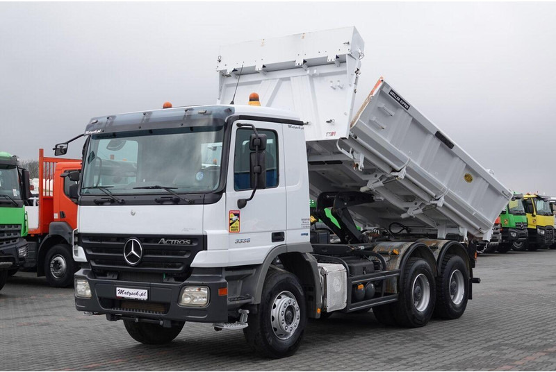Mercedes-Benz ACTROS 3336 / 6x4 / WYWROTKA / BORDMATIC / HYDROBURTA / MEILLER - Camion basculantă: Foto 1 Mercedes-Benz ACTROS 3336 / 6x4 / WYWROTKA / BORDMATIC / HYDROBURTA / MEILLER - Camion basculantă: Foto 1
