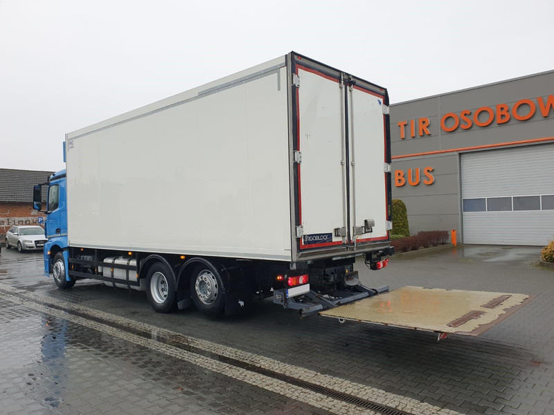 Mercedes-Benz ANTOS 2540 REFRIGERATOR + LIFT + SIDE DOOR - Camion frigider: Foto 3 Mercedes-Benz ANTOS 2540 REFRIGERATOR + LIFT + SIDE DOOR - Camion frigider: Foto 3