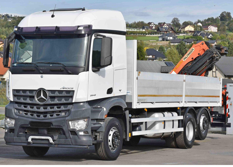 Mercedes-Benz AROCS 2542 - Camion platformă, Camion cu macara: Foto 5 Mercedes-Benz AROCS 2542 - Camion platformă, Camion cu macara: Foto 5